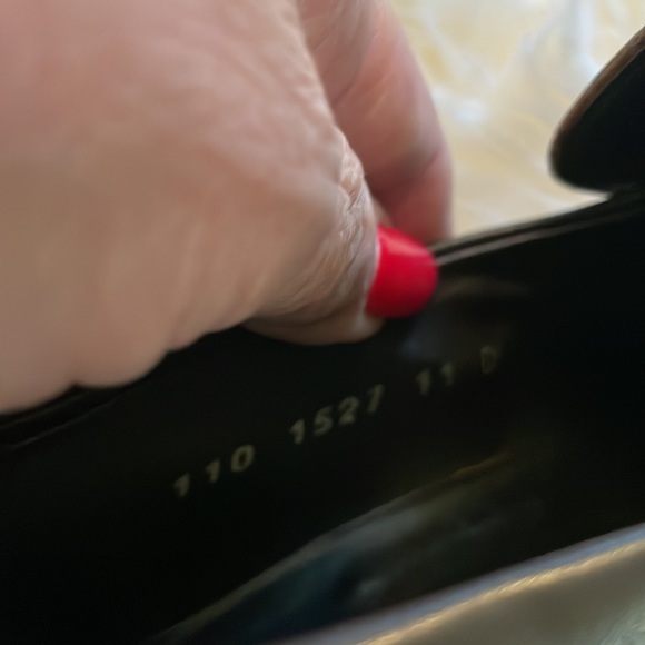 GUCCI Darkest Brown Leather Loafers - Picture 11 of 11